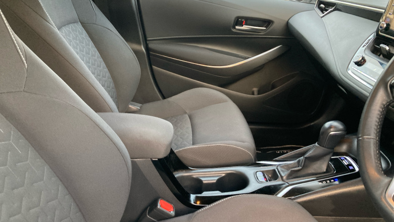 Toyota Corolla 1.8 VVT-i Hybrid Design 5dr CVT Hybrid Hatchback